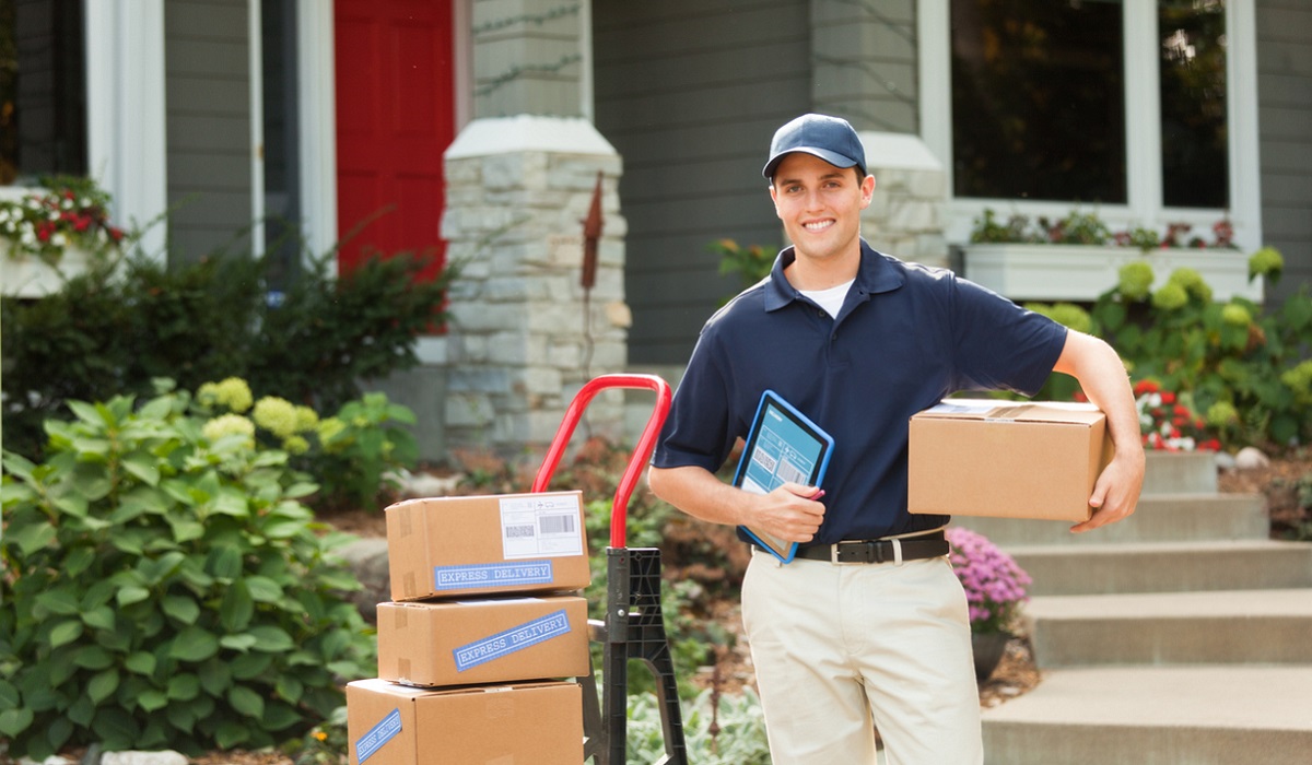 Courier services in Sherman Oaks